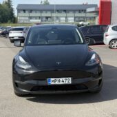 Tesla - Model Y - Long Range - Maastoauto