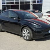 Tesla - Model Y - Long Range - Maastoauto