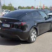 Tesla - Model Y - Long Range - Maastoauto
