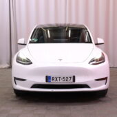 Tesla - Model Y - Long Range AWD // Koukku / Autopilot / Premium Audio / Lasikatto / Kamera / ILP // - Maastoauto