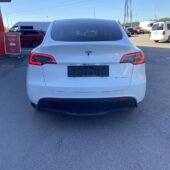 Tesla - Model Y - Long Range // Autopilot / AMD Ryzen / Vetokoukku /Lasikatto / Muistipenkki / Navi / Premium Audio / ILP / Kamera // - Maastoauto