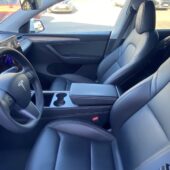 Tesla - Model Y - Long Range // Autopilot / AMD Ryzen / Vetokoukku /Lasikatto / Muistipenkki / Navi / Premium Audio / ILP / Kamera // - Maastoauto