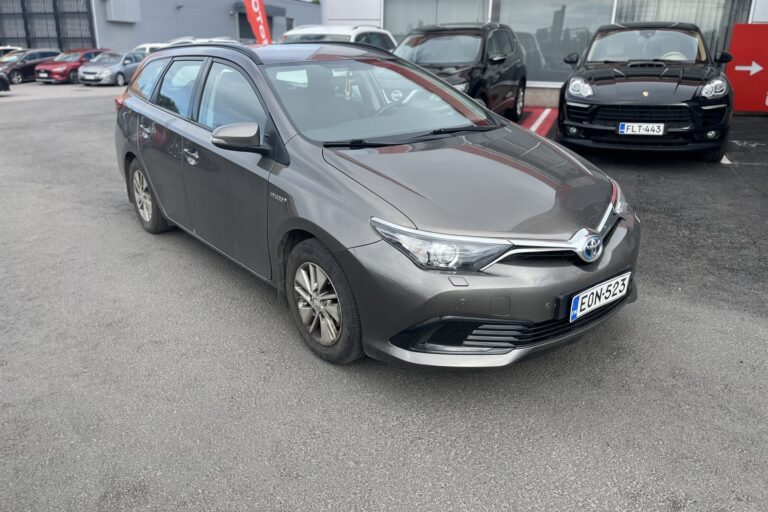 Toyota - Auris - Touring Sports 1,8 Hybrid Edition - Farmari