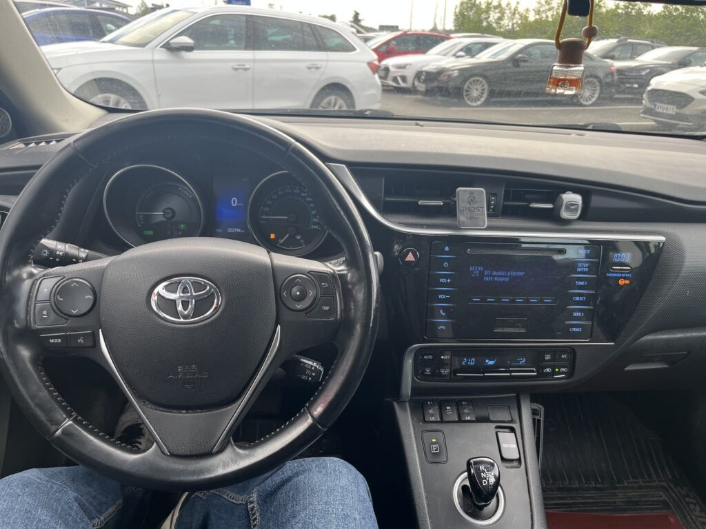 Toyota - Auris - Touring Sports 1,8 Hybrid Edition Toyota - Auris - Touring Sports 1,8 Hybrid Edition - Farmari
