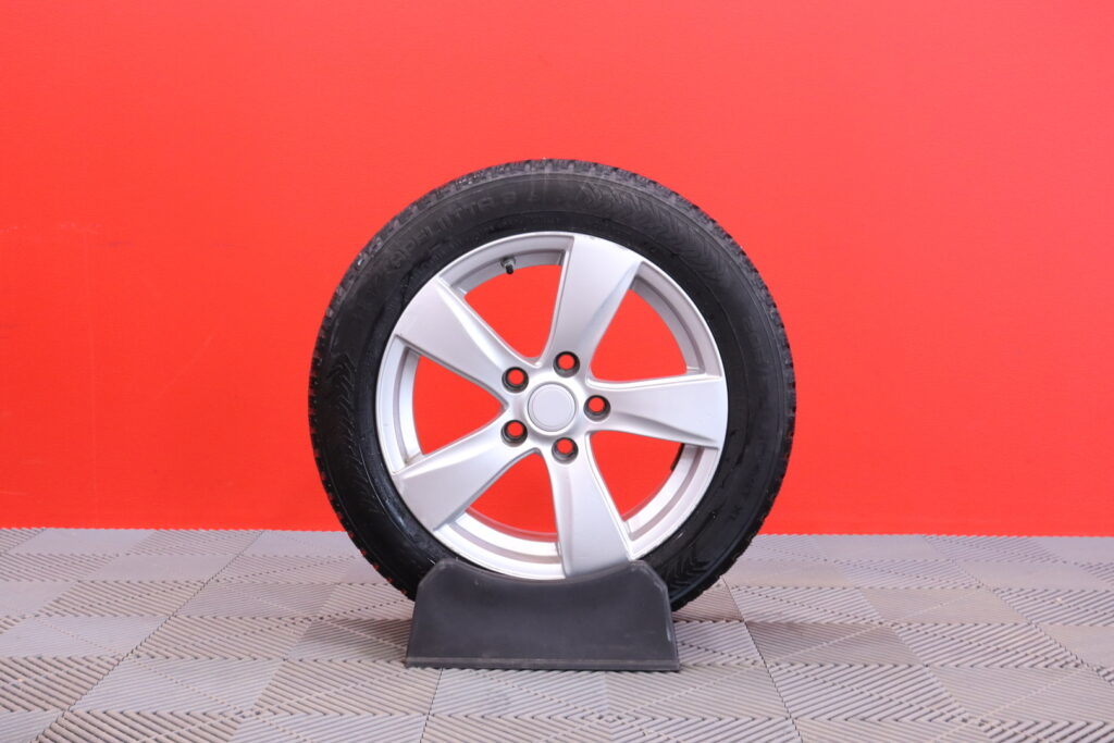 tuotekuva-Toyota-Corolla-MVY-662-2026-05-08-131006-23 tuotekuva-Toyota-Corolla-MVY-662-2026-05-08-131006-23