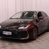 Toyota - Corolla - Sedan 1,8 Hybrid Style // ACC / Puolinahka / Navi / Keyless / Kamera / Led // - Sedan