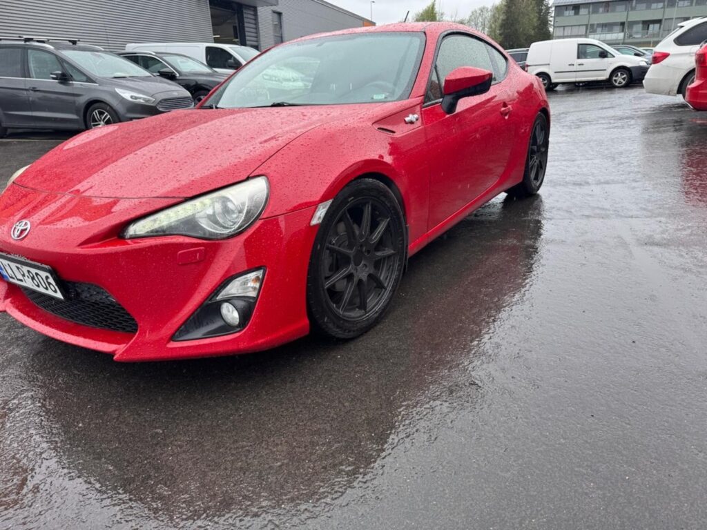 Toyota - GT86 - 2,0 Boxer M/T Toyota - GT86 - 2,0 Boxer M/T - Coupe