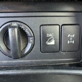 Toyota - Land Cruiser - 3,0 D-4D DPF Luxury aut. 5h // Webasto / Nahkasisusta / Mutarenkaat / Iso näyttö / Vetokoukku / Vakkari - Farmari