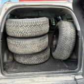Toyota - Land Cruiser - 3,0 D-4D DPF Luxury aut. 5h // Webasto / Nahkasisusta / Mutarenkaat / Iso näyttö / Vetokoukku / Vakkari - Farmari