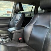 Toyota - Land Cruiser - 3,0 D-4D DPF Luxury aut. 5h // Webasto / Nahkasisusta / Mutarenkaat / Iso näyttö / Vetokoukku / Vakkari - Farmari