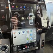 Toyota - Land Cruiser - 3,0 D-4D DPF Luxury aut. 5h // Webasto / Nahkasisusta / Mutarenkaat / Iso näyttö / Vetokoukku / Vakkari - Farmari