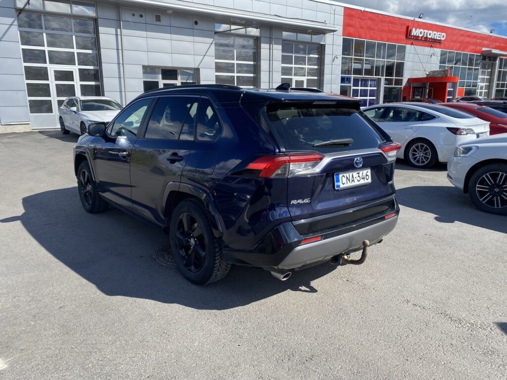 Toyota - RAV4 - 2,5 Hybrid AWD-i Style Toyota - RAV4 - 2,5 Hybrid AWD-i Style - Maastoauto