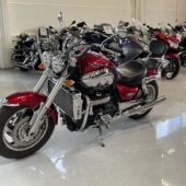 Triumph - ROCKET III - Classic * 2x laukut, Suomi-pyörä, paremmat kuvat tulossa * - Moottoripyörä