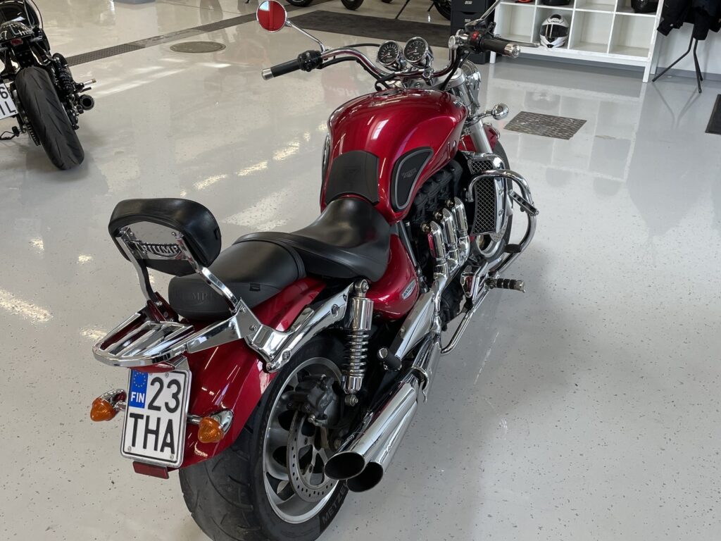 Triumph - ROCKET III - Classic * 2x laukut, Suomi-pyörä, paremmat kuvat tulossa * Triumph - ROCKET III - Classic * 2x laukut, Suomi-pyörä, paremmat kuvat tulossa * - Moottoripyörä
