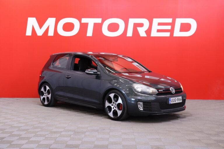 Volkswagen - GOLF - GTI 2,0 155 kW (210hv) // Top-Sport varustelu / Sport-alusta / Sporttipenkit / P. tutkat / Ilmastointi / Sporttiratti // - Viistoperä