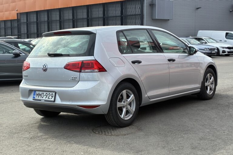 Volkswagen - Golf - Trendline 1,2 TSI 63 kW (85 hv) - Viistoperä