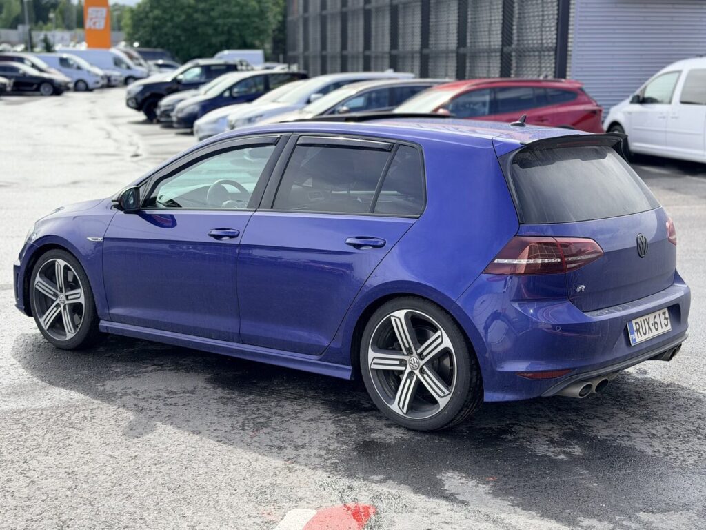 Volkswagen - Golf - R 2.0TSI 4Motion Volkswagen - Golf - R 2.0TSI 4Motion - Farmari