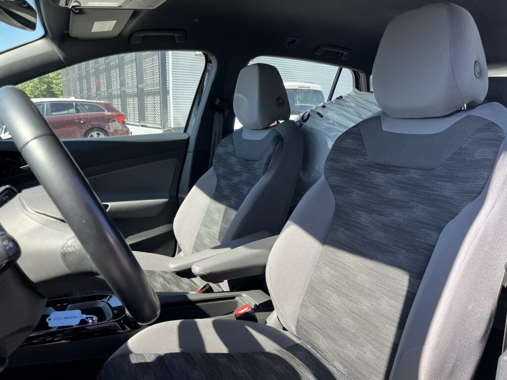Volkswagen - ID.4 - Pro 4MOTION Business Plus Edition 210 kW, akku 77 kWh / Harman/Kardon / HUD / Kamera / ACC / Lämpöpumppu / Ambient / Bluetooth / LED // Volkswagen - ID.4 - Pro 4MOTION Business Plus Edition 210 kW, akku 77 kWh / Harman/Kardon / HUD / Kamera / ACC / Lämpöpumppu / Ambient / Bluetooth / LED // - Maastoauto