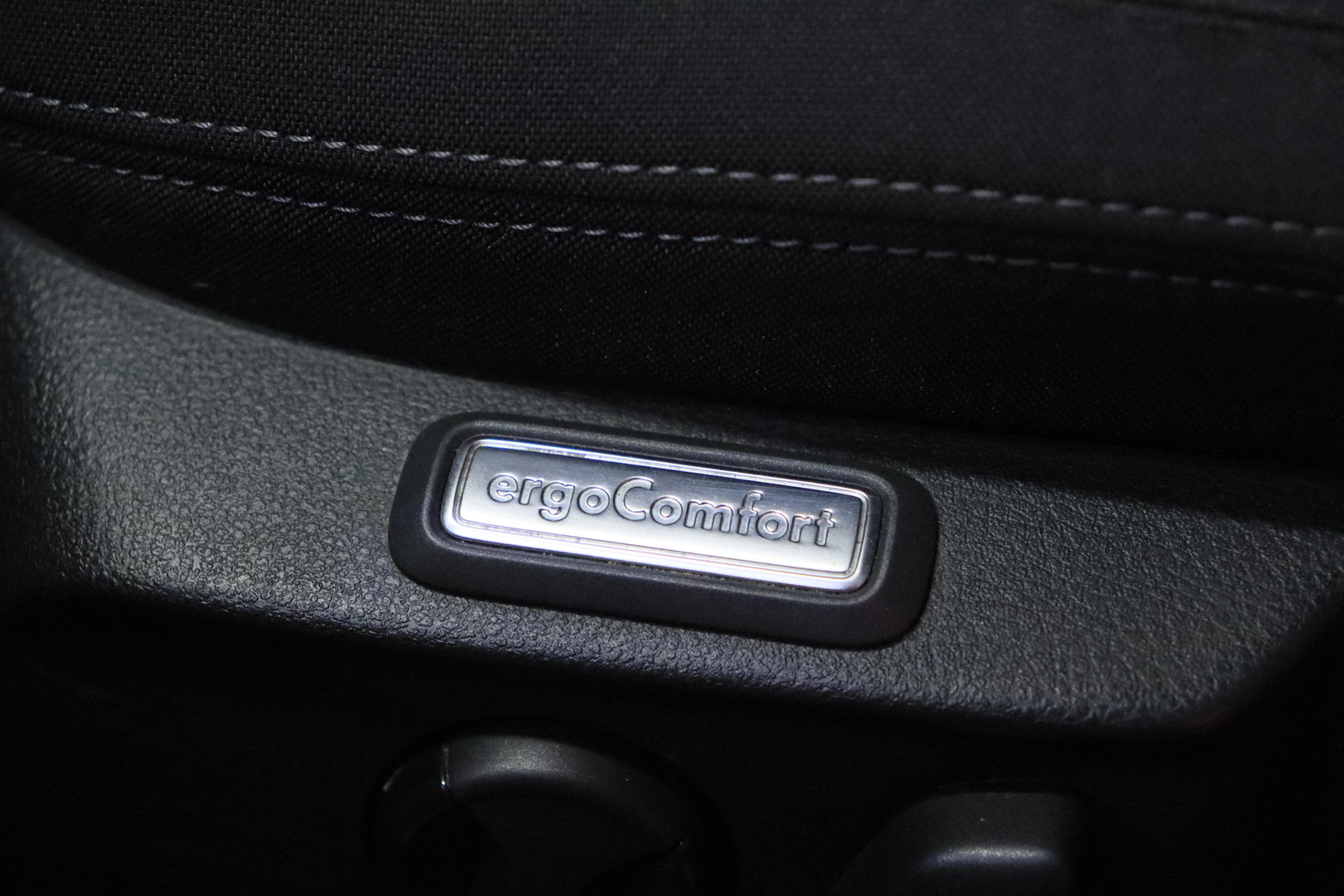 Volkswagen - Passat - Variant Style Business 2,0 TDI EVO SCR 110 kW DSG-automaatti / 1.Om Suomi-auto / Webasto / Jakopää tehty! / ACC / Vetokoukku / - Farmari