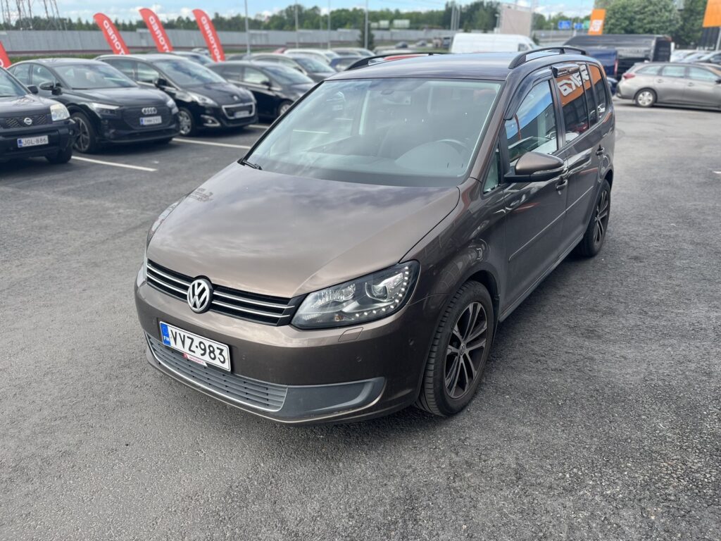 Volkswagen - Touran - Comfortline 1,4 TSI 103 kW (140 hv) DSG-automaatti Volkswagen - Touran - Comfortline 1,4 TSI 103 kW (140 hv) DSG-automaatti - Tila-auto