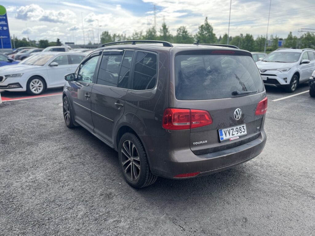 Volkswagen - Touran - Comfortline 1,4 TSI 103 kW (140 hv) DSG-automaatti Volkswagen - Touran - Comfortline 1,4 TSI 103 kW (140 hv) DSG-automaatti - Tila-auto
