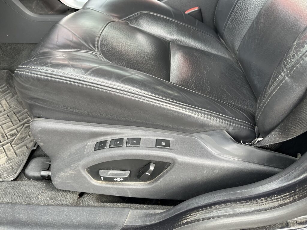 Volvo - XC70 - D5 AWD Business Summum Edition aut // ACC / Kaistavahti / Webasto / Suomi-auto // Volvo - XC70 - D5 AWD Business Summum Edition aut // ACC / Kaistavahti / Webasto / Suomi-auto // - Farmari