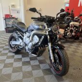 Yamaha - FZ6-S - // Myydään huutokaupat.com / DominatoR / Hyväkuntoiset renkaat // - Moottoripyörä