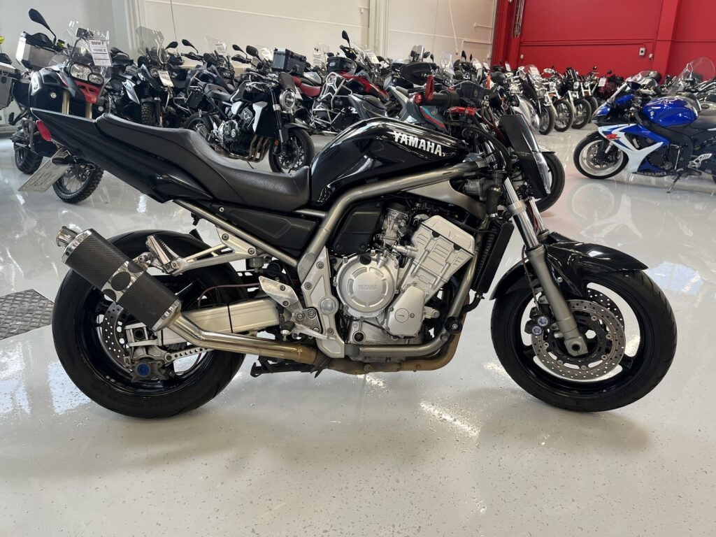Yamaha - FZS - 1000 // Myydään Huutokaupat.com // Yamaha - FZS - 1000 // Myydään Huutokaupat.com // - Moottoripyörä
