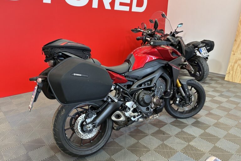 Yamaha - MT-09 - Trecer 900 // Juuri saapunut! / Suomi-pyörä / Huoltokirja / Laukut // - Moottoripyörä