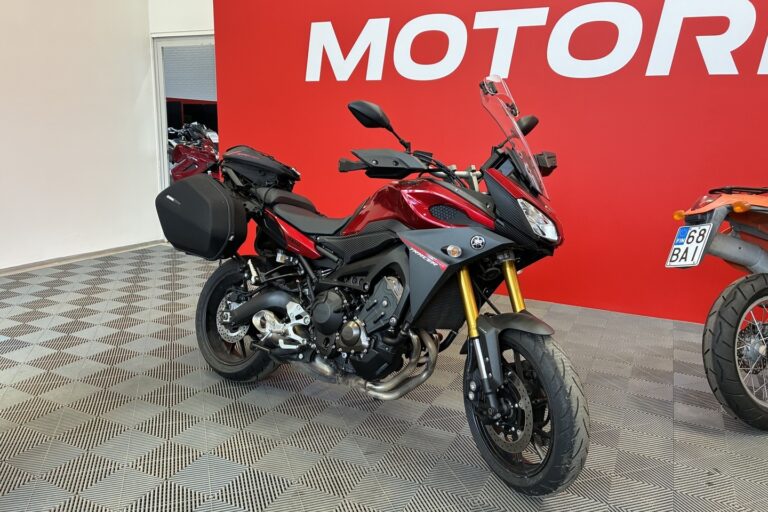 Yamaha - MT-09 - Trecer 900 // Juuri saapunut! / Suomi-pyörä / Huoltokirja / Laukut // - Moottoripyörä