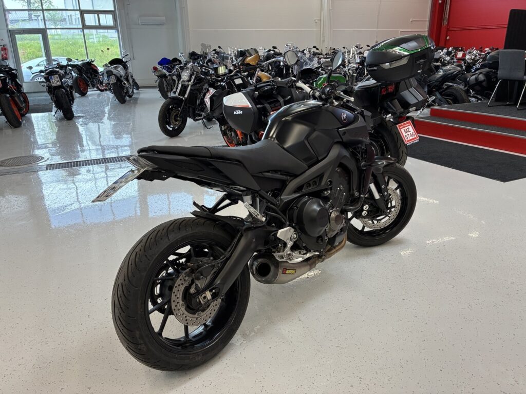 Yamaha - MT-09 - // Juuri saapunut / Akrapovic kokoputkisto / Shifter / ABS // Yamaha - MT-09 - // Juuri saapunut / Akrapovic kokoputkisto / Shifter / ABS // - Moottoripyörä