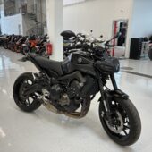 Yamaha - MT-09 - // Juuri saapunut / Akrapovic kokoputkisto / Shifter / ABS // - Moottoripyörä