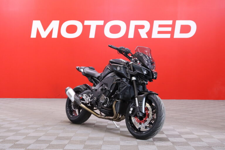 Yamaha - MT-10 - // Huoltokirja / Arrow / Shifter / Vakkari / TCS // - Moottoripyörä
