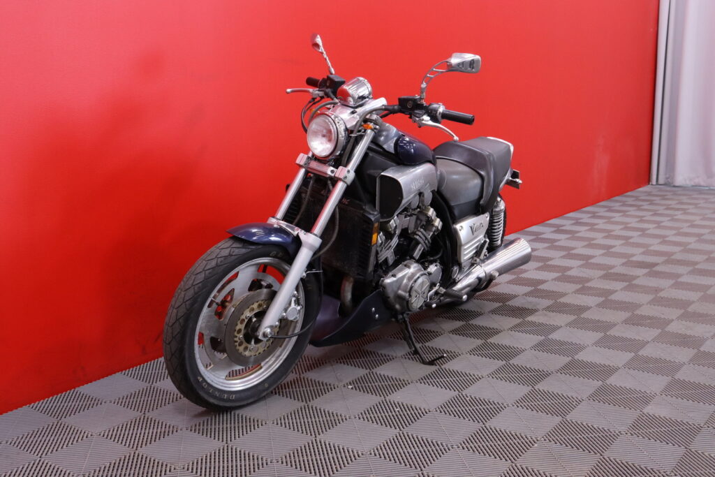 Yamaha - VMX - 1200 // Myydään huutokaupat.com // Yamaha - VMX - 1200 // Myydään huutokaupat.com // - Moottoripyörä