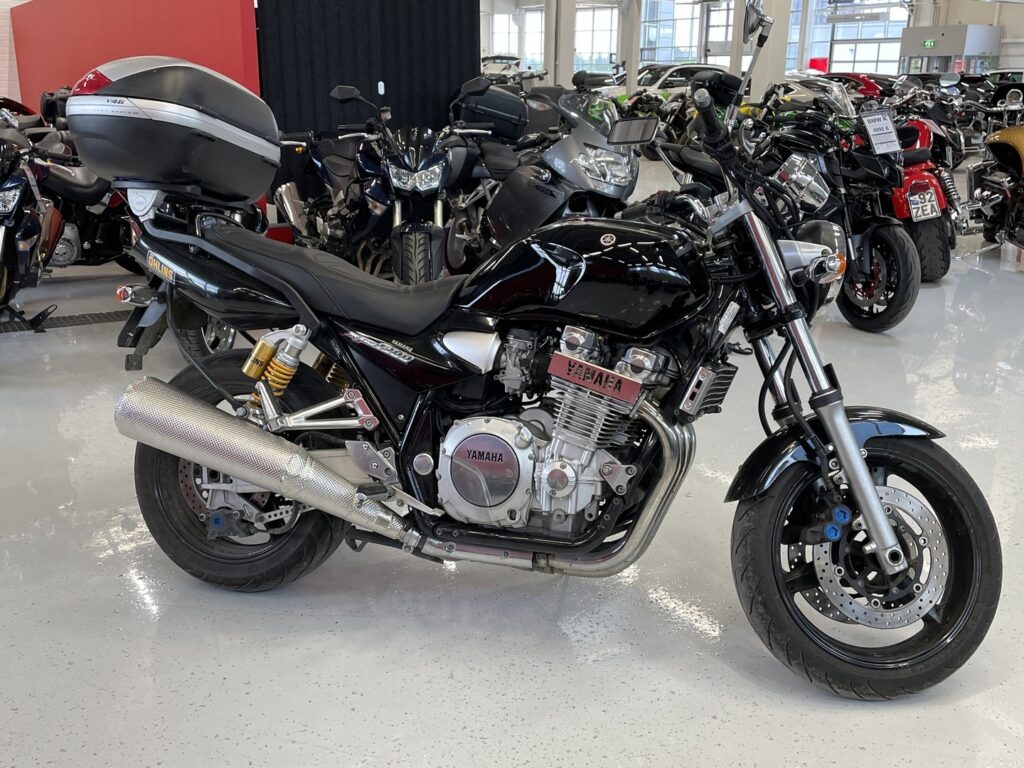 Yamaha - XJR - 1300 // Suomi pyörä / Öhlins / Laukku // Yamaha - XJR - 1300 // Suomi pyörä / Öhlins / Laukku // - Moottoripyörä