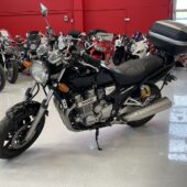 Yamaha - XJR - 1300 // Suomi pyörä / Öhlins / Laukku // - Moottoripyörä