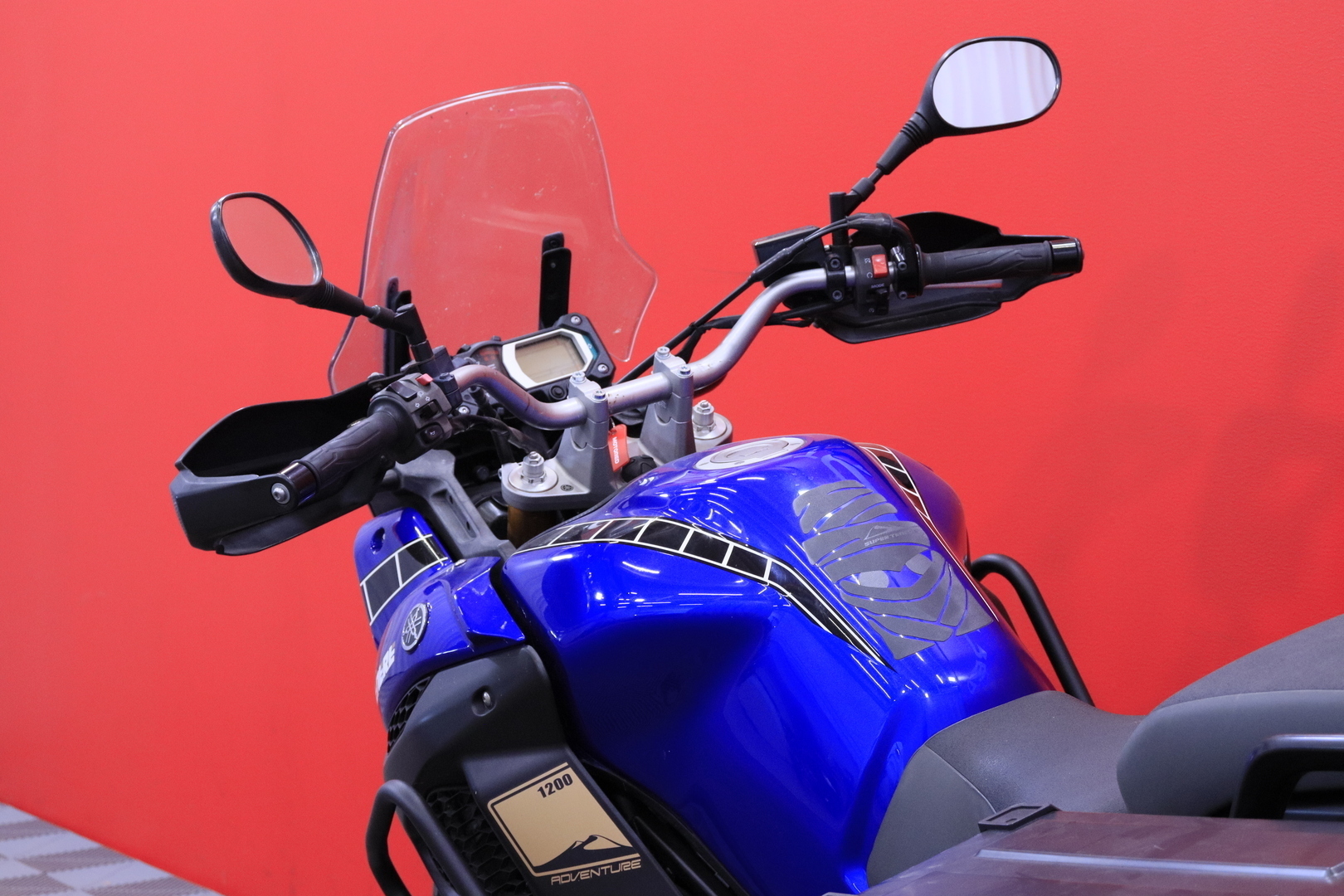 Yamaha - XT - 1200 // Suomi-pyörä / ABS / TCS / Ajomodet / Poskiraudat / 2x laukut // - Moottoripyörä