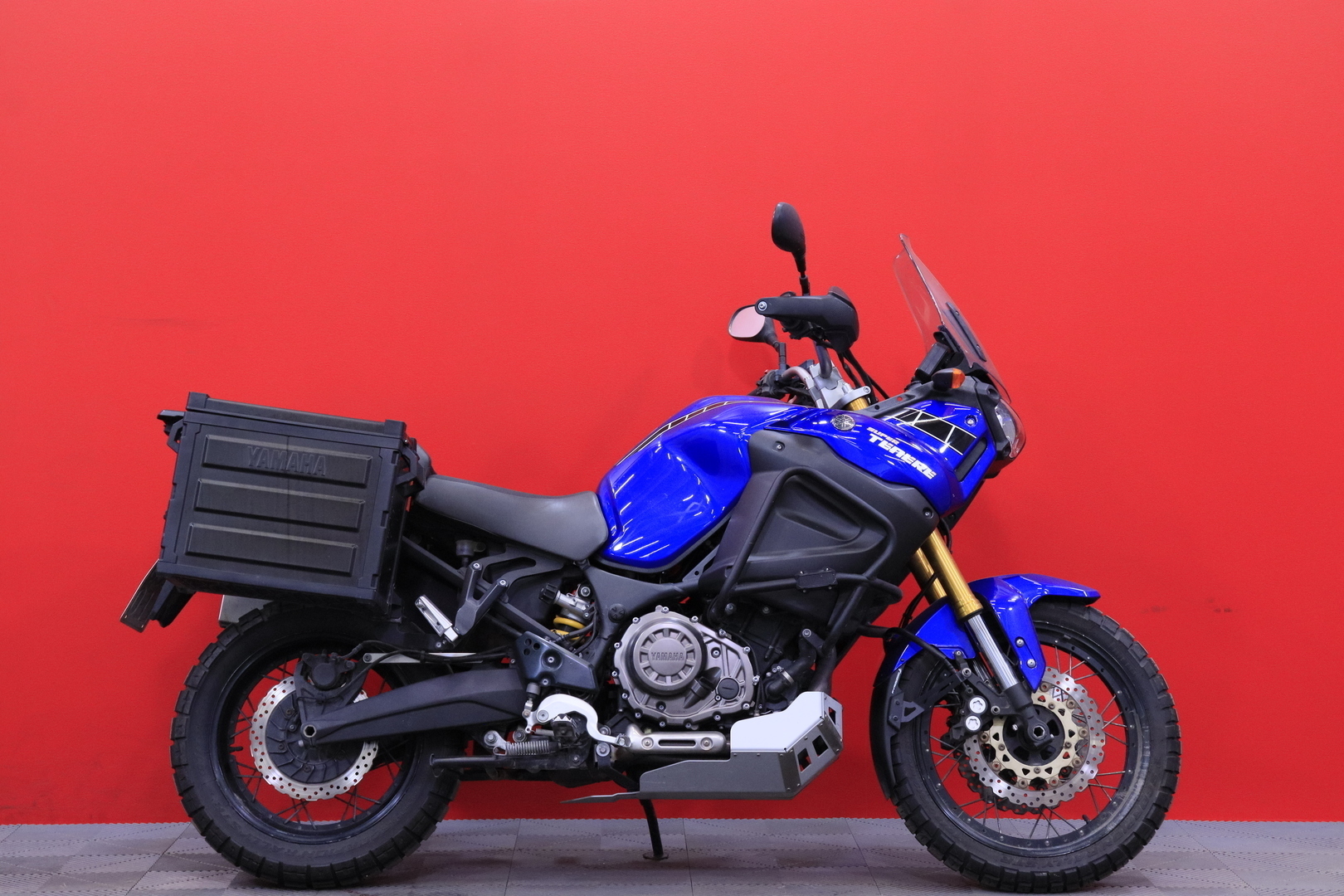 Yamaha - XT - 1200 // Suomi-pyörä / ABS / TCS / Ajomodet / Poskiraudat / 2x laukut // - Moottoripyörä