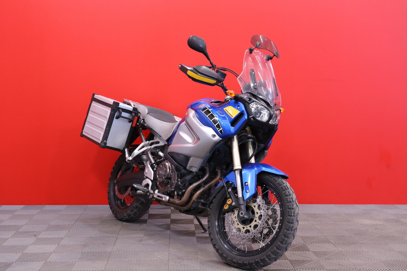 Yamaha - XT - 1200 // Suomi-pyörä / ABS / TCS / Ajomodet / 2x laukut // - Moottoripyörä