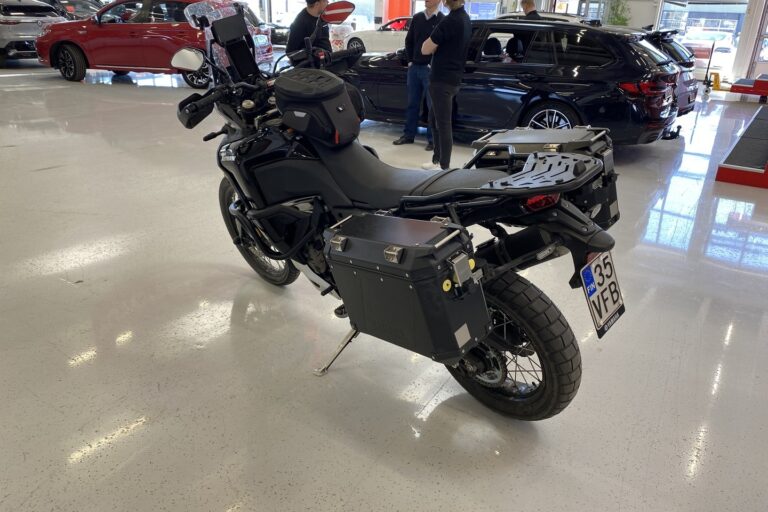 Yamaha - XTZ - 700 Tenere World Raid // Juuri saapunut! / Suomi-pyörä / Garmin / Laukut / KYB / Raudat // - Moottoripyörä