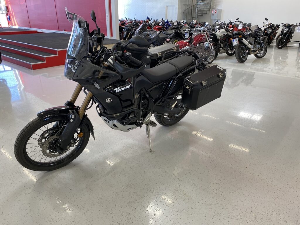 Yamaha - XTZ - 700 Tenere World Raid // Juuri saapunut! / Suomi-pyörä / Garmin / Laukut / KYB / Raudat // - Moottoripyörä