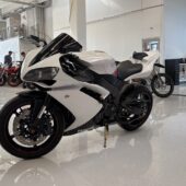 Yamaha - YZF-R1 - // Juuri saapunut! / Suomi-Pyörä / Slipari // - Moottoripyörä