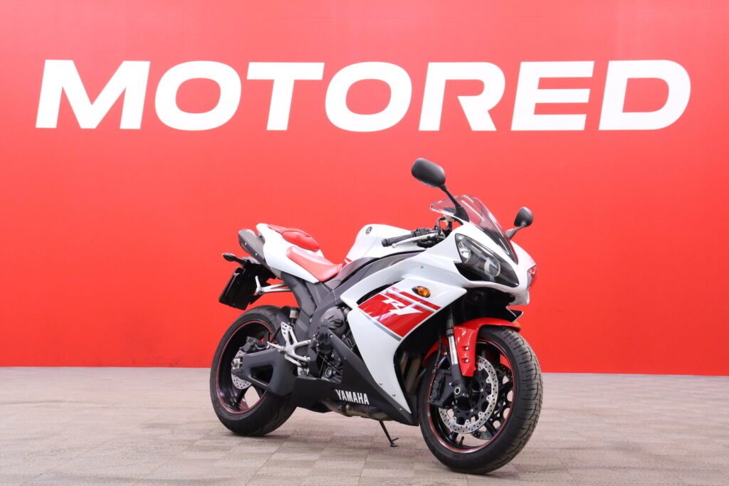 Yamaha - YZF-R1 - // Löytö! / Suomi-pyörä / Pikku kilsat! / 3x Avaimet // - Moottoripyörä