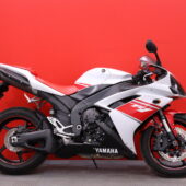 Yamaha - YZF-R1 - // Löytö! / Suomi-pyörä / Pikku kilsat! / 3x Avaimet // - Moottoripyörä