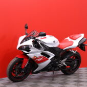 Yamaha - YZF-R1 - // Löytö! / Suomi-pyörä / Pikku kilsat! / 3x Avaimet // - Moottoripyörä