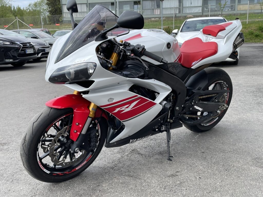 Yamaha - YZF-R1 - // Öhlins / Shifter / Akrapovic / Takovanteet // Yamaha - YZF-R1 - // Öhlins / Shifter / Akrapovic / Takovanteet // - Moottoripyörä