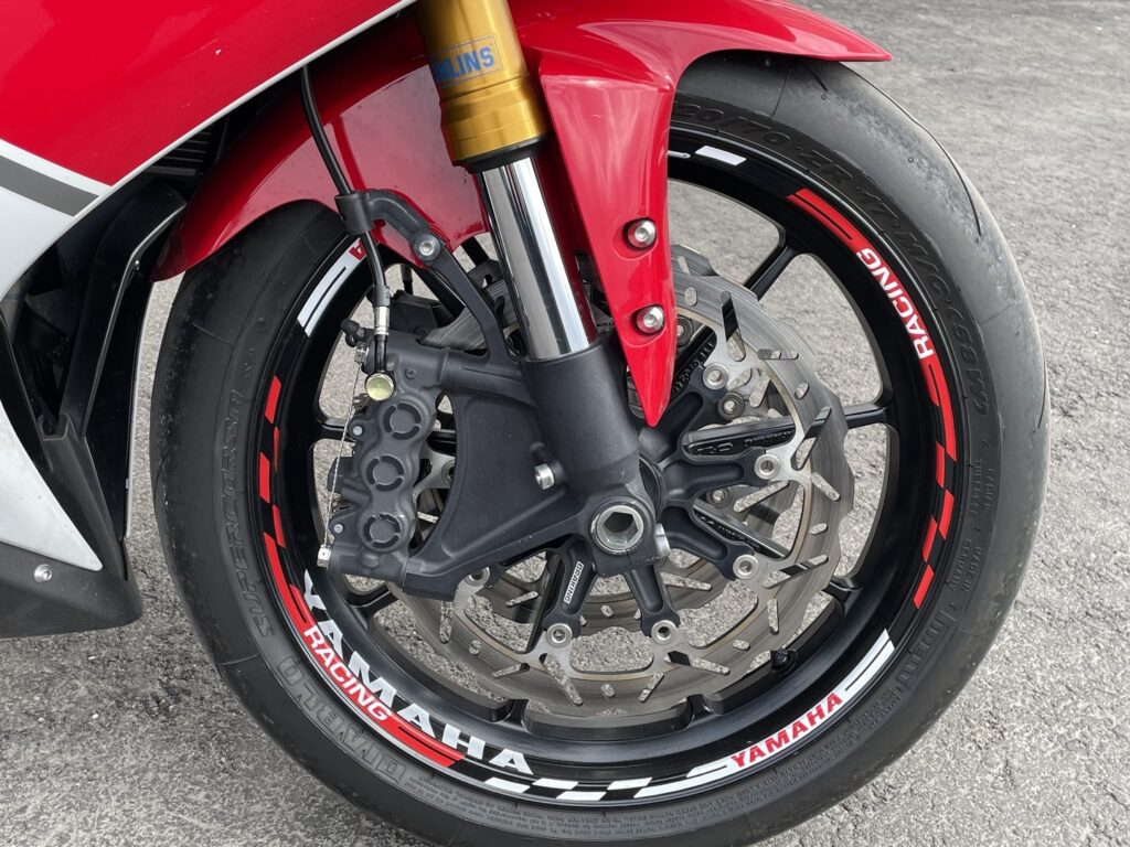 Yamaha - YZF-R1 - // Öhlins / Shifter / Akrapovic / Takovanteet // Yamaha - YZF-R1 - // Öhlins / Shifter / Akrapovic / Takovanteet // - Moottoripyörä