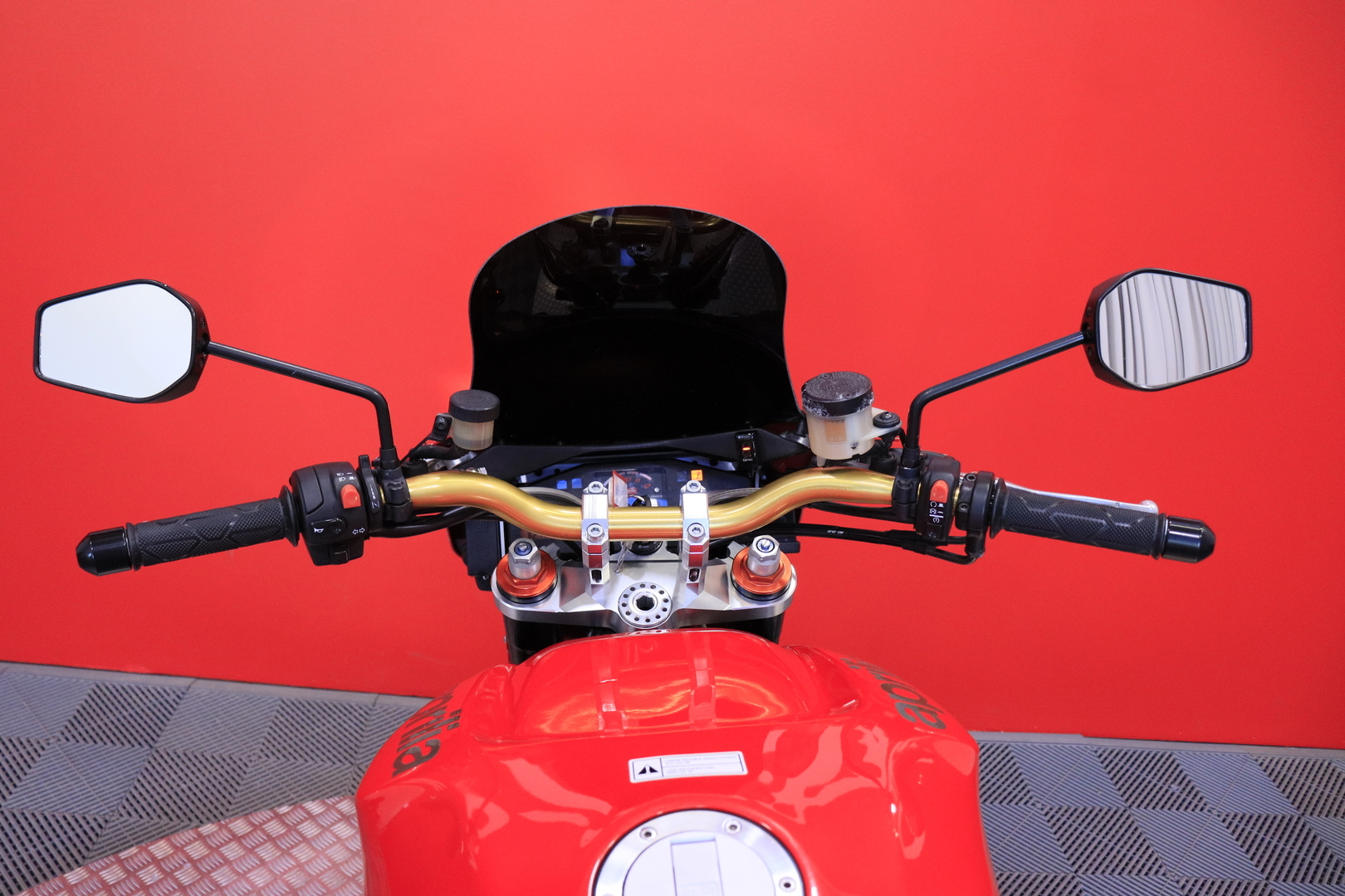 Aprilia - RS - HUUTOKAUPAT.COM - Moottoripyörä