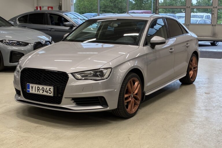 Audi - A3 - Sedan Business 1,4 TFSI COD 103 kW S tronic - Sedan