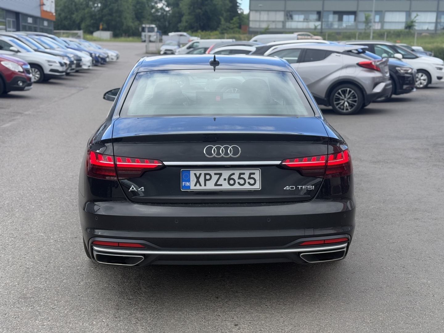 Audi - A4 - Sedan Business Advanced 40 TFSI 150 kW MHEV S tronic - Sedan